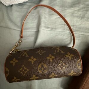 💯authentic Louis Vuitton baby Monogram Mini Papillon